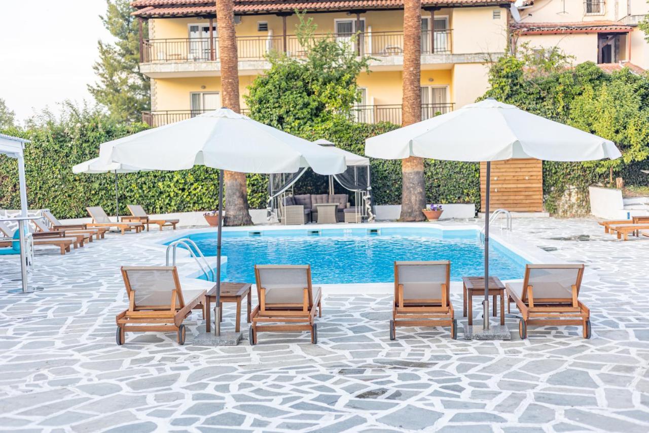 Theo Bungalows Boutique Hotel كريوبيجي المظهر الخارجي الصورة